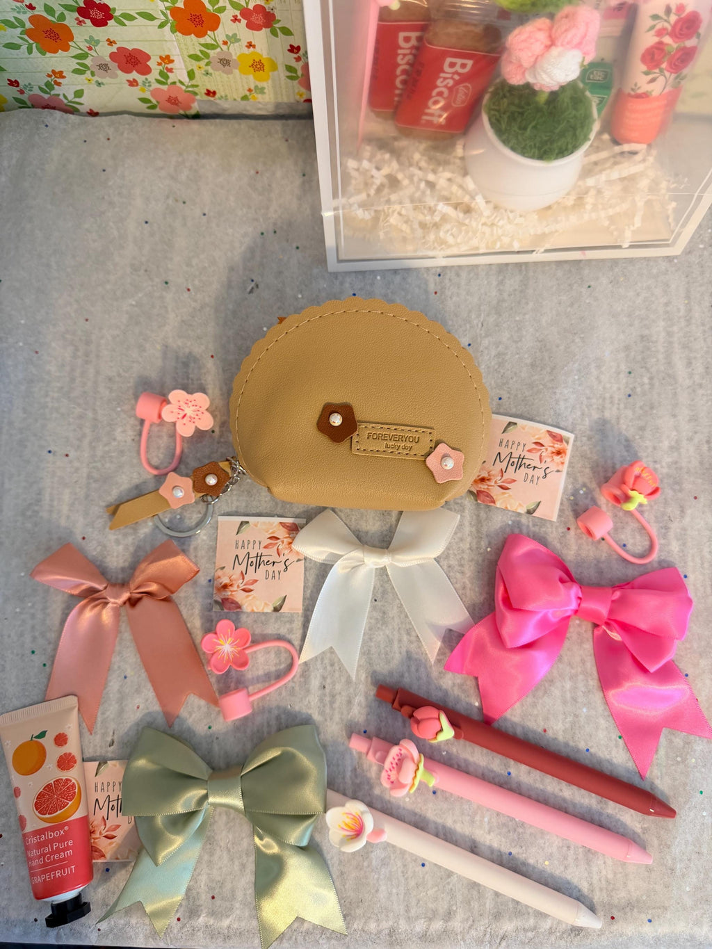 Crochet Flower Mother's Day Gift Bag | Pink Floral Self-Care Spa Tote