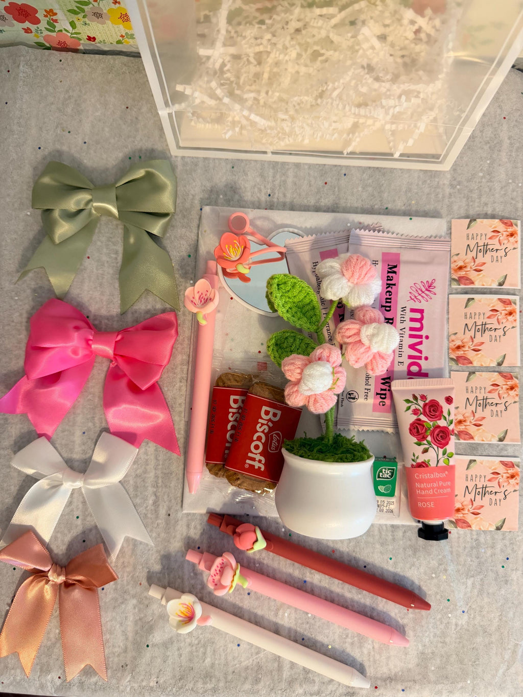 Crochet Flower Mother's Day Gift Bag | Pink Floral Self-Care Spa Tote